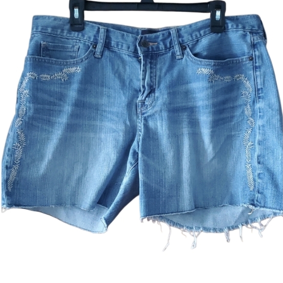 Lucky Brand Abbey Double Roll Blue Jean Shorts‎ Frayed Hem Womans Size - Picture 1 of 10